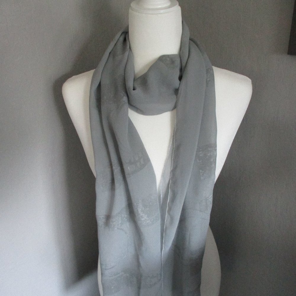 **2/12$** Gray semi sheer oblong scarf